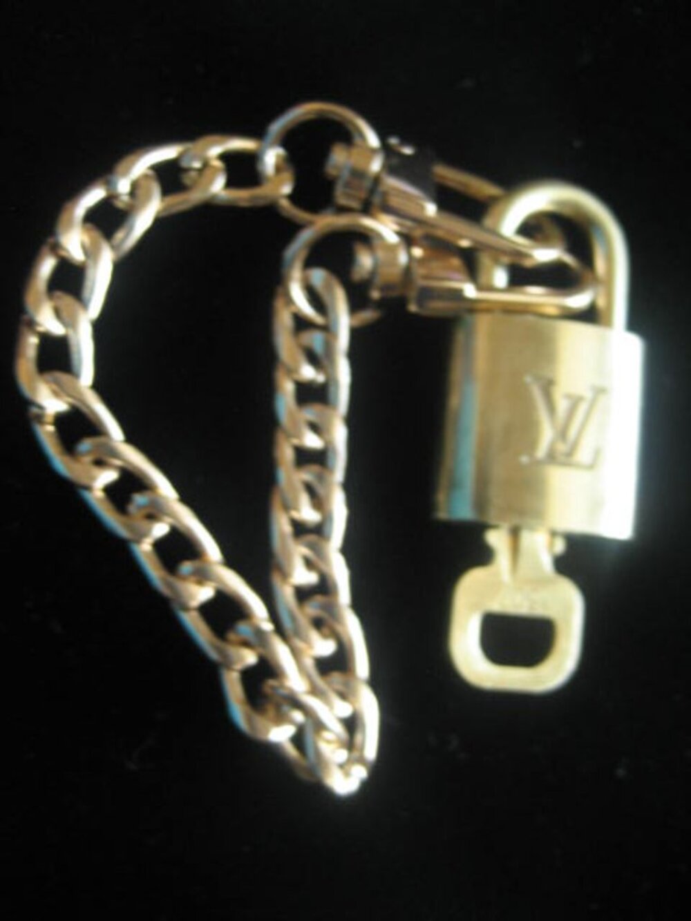 Louis Vuitton Brass Lock & Key Bracelet Charm w/ Unbranded gold plated 7" chain
